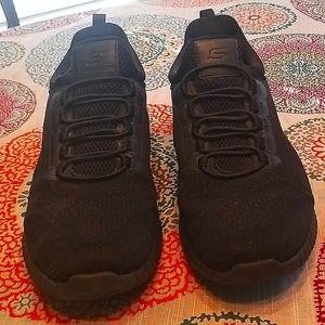 Skechers slip resistant work shoes. They slipon.